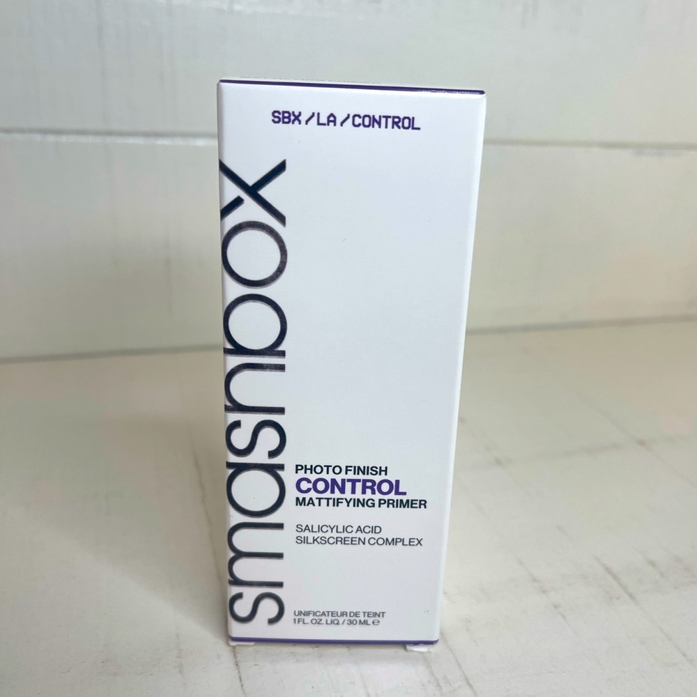 *NEW* Smashbox PHOTO FINISH CONTROL
MATTIFYING PRIMER, 1FL. OZ. LIQ. / 30 ML